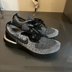 Nike react gently used size 10.5W/9M